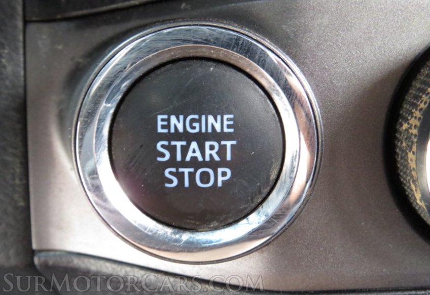 2017 Toyota Tacoma - Image 14