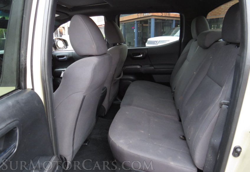 2017 Toyota Tacoma - Image 33