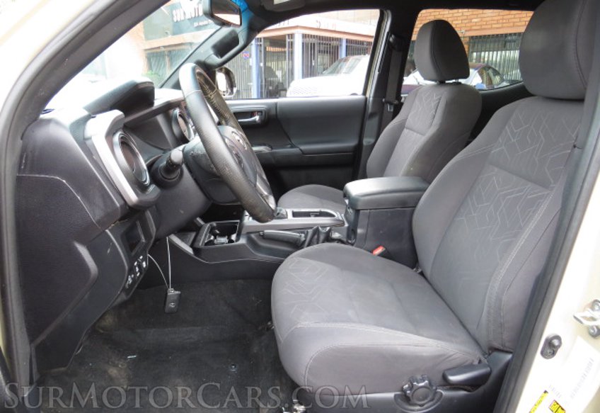 2017 Toyota Tacoma - Image 22