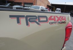 2017 Toyota Tacoma - Image 10