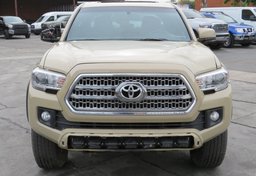 2017 Toyota Tacoma - Image 12
