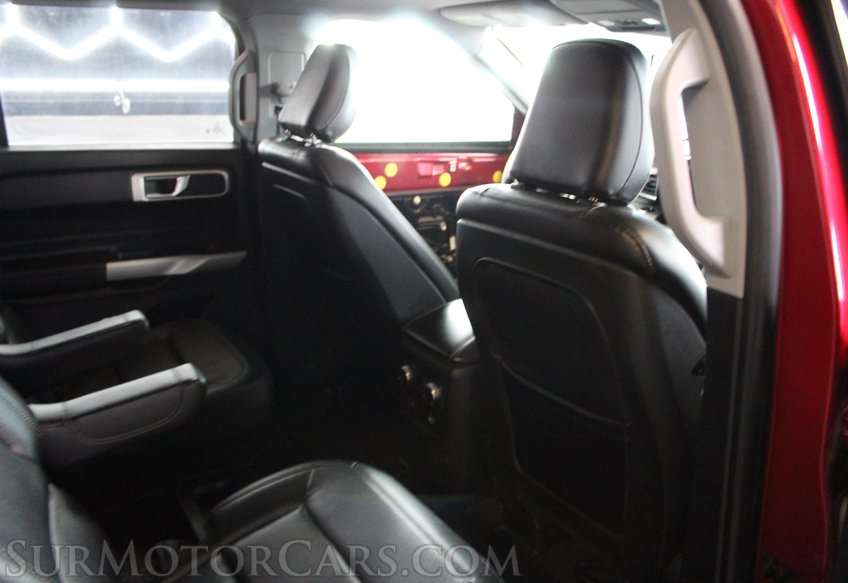 2020 Ford Explorer XLT 4WD - Image 28