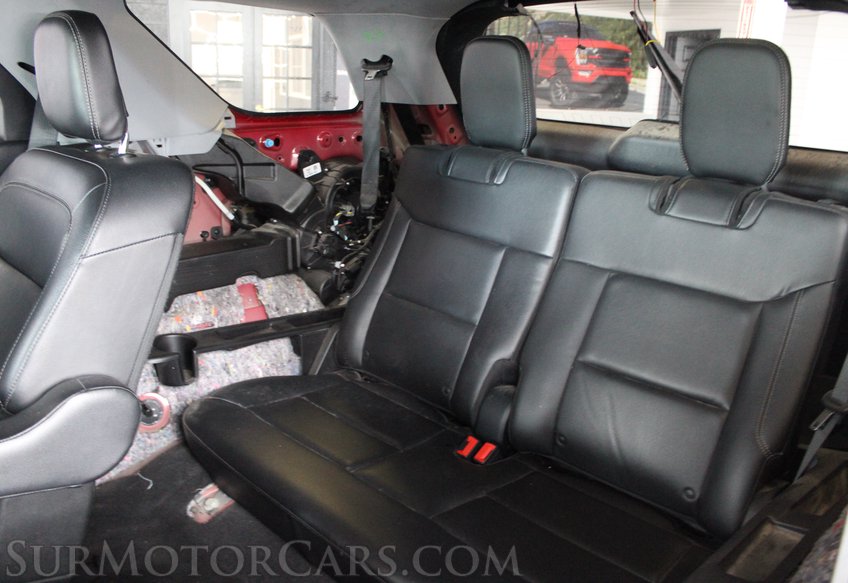 2020 Ford Explorer XLT 4WD - Image 27