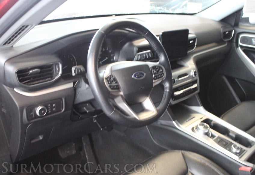 2020 Ford Explorer XLT 4WD - Image 22