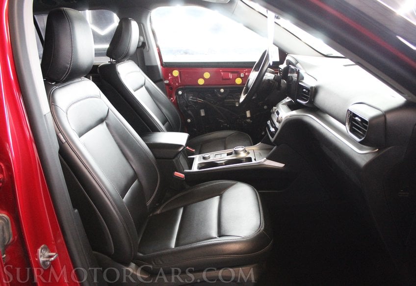 2020 Ford Explorer XLT 4WD - Image 21