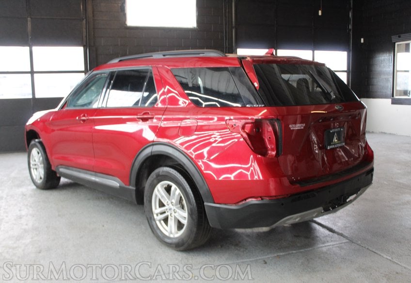 2020 Ford Explorer XLT 4WD - Image 5