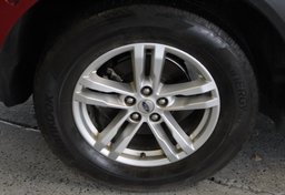 2020 Ford Explorer XLT 4WD - Image 46