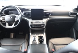 2020 Ford Explorer XLT 4WD - Image 23