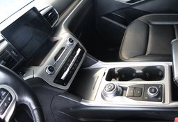 2020 Ford Explorer XLT 4WD - Image 32