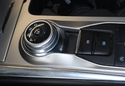 2020 Ford Explorer XLT 4WD - Image 39