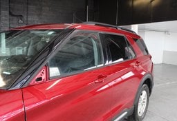 2020 Ford Explorer XLT 4WD - Image 13