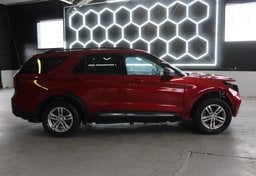 2020 Ford Explorer XLT 4WD - Image 10