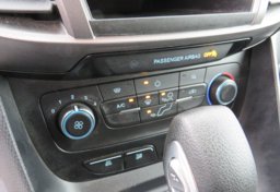 2022 Ford Transit Connect Van - Image 43