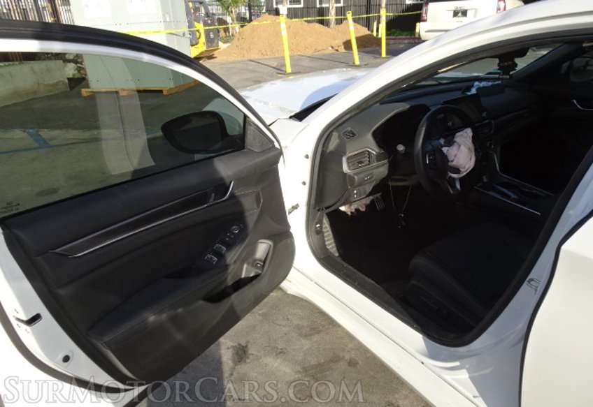 2019 Honda Accord Sedan - Image 18