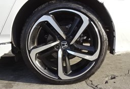 2019 Honda Accord Sedan - Image 16