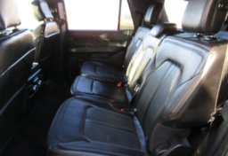 2020 Ford Expedition - Image 19