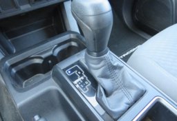 2020 Toyota Tacoma 4WD - Image 38