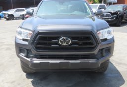 2020 Toyota Tacoma 4WD - Image 11