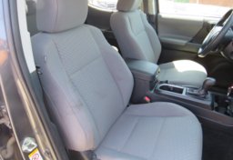 2020 Toyota Tacoma 4WD - Image 27