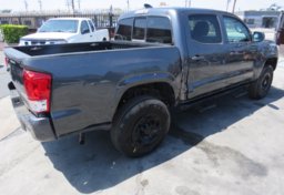 2020 Toyota Tacoma 4WD - Image 8