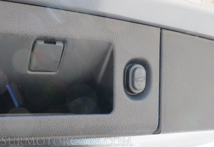 2020 Chevrolet Suburban - Image 57