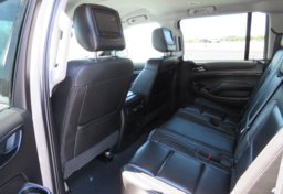 2020 Chevrolet Suburban - Image 30