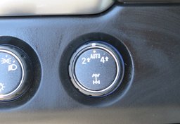 2020 Chevrolet Suburban - Image 39