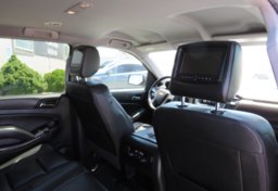 2020 Chevrolet Suburban - Image 32