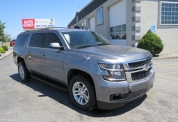 2020 Chevrolet Suburban - Image 3