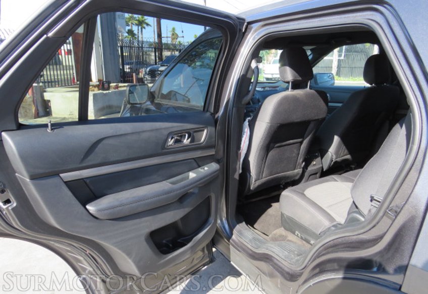 2018 Ford Explorer - Image 25