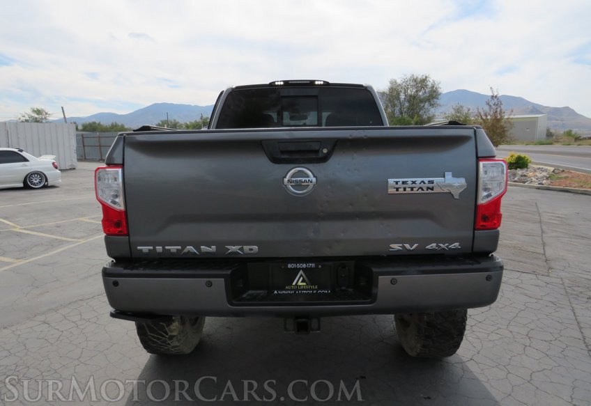 2017 Nissan Titan XD - Image 12