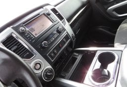 2017 Nissan Titan XD - Image 38