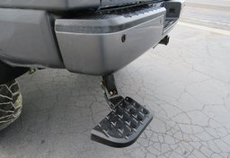 2017 Nissan Titan XD - Image 20