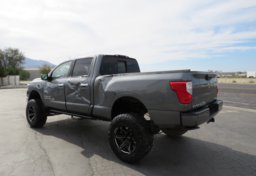 2017 Nissan Titan XD - Image 8