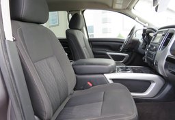 2017 Nissan Titan XD - Image 29