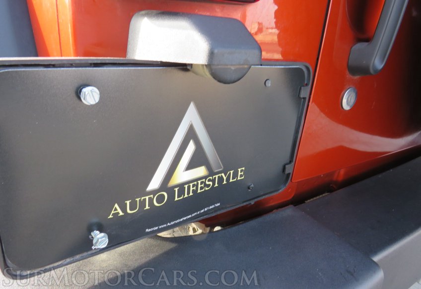 2014 Jeep Wrangler Unlimited - Image 21