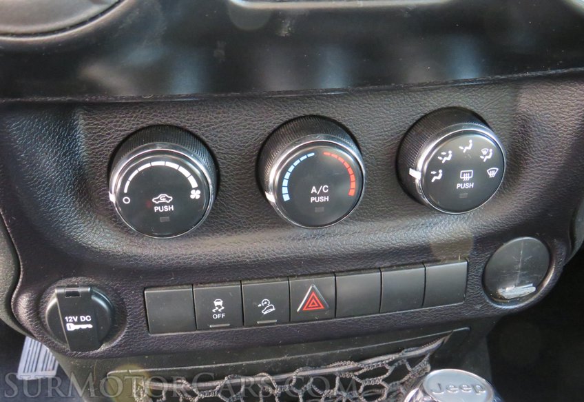 2014 Jeep Wrangler Unlimited - Image 40