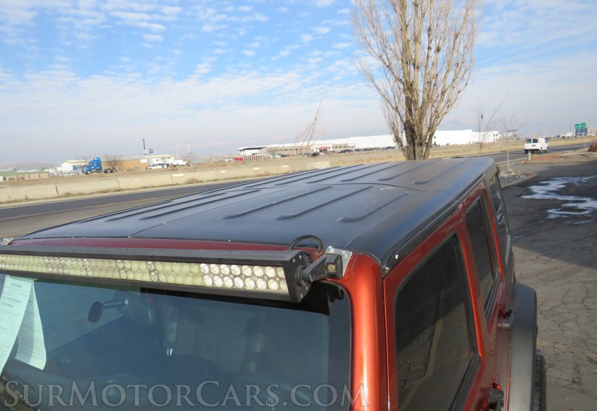 2014 Jeep Wrangler Unlimited - Image 16