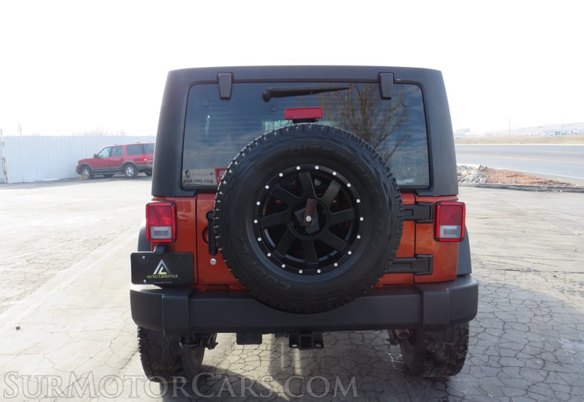 2014 Jeep Wrangler Unlimited - Image 11