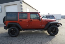 2014 Jeep Wrangler Unlimited - Image 10
