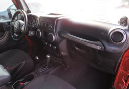 2014 Jeep Wrangler Unlimited - Image 27