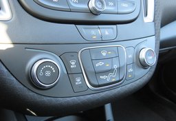 2021 Chevrolet Malibu - Image 44