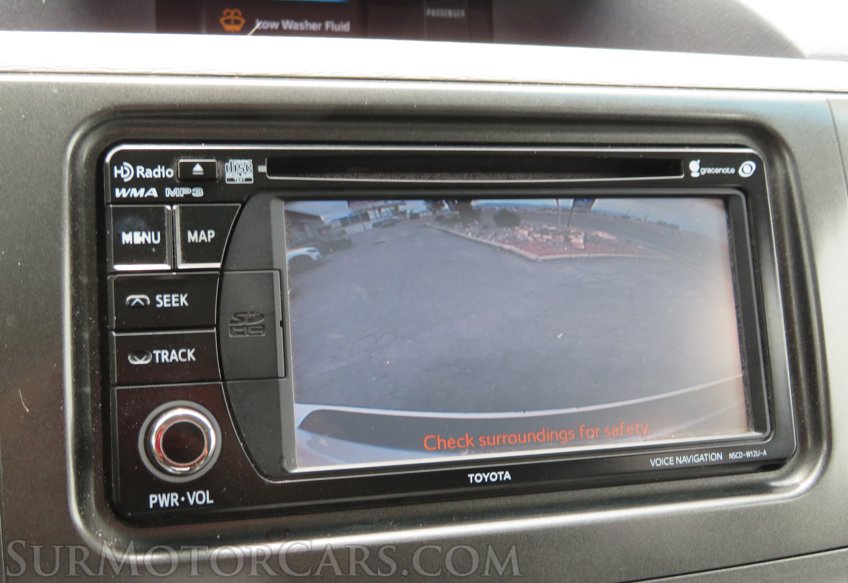 2014 Toyota Sienna - Image 39
