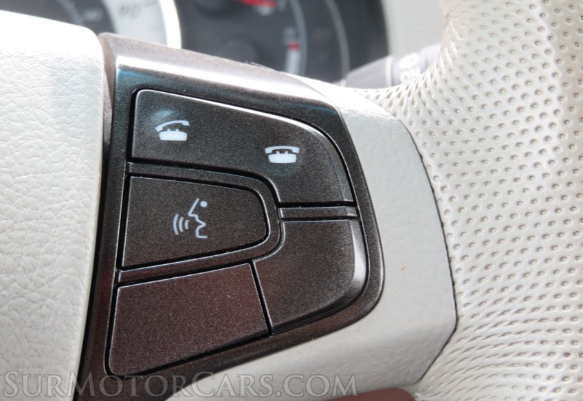 2014 Toyota Sienna - Image 36