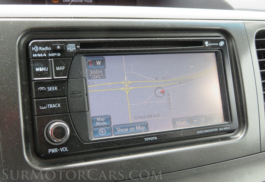 2014 Toyota Sienna - Image 38