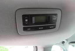 2014 Toyota Sienna - Image 49