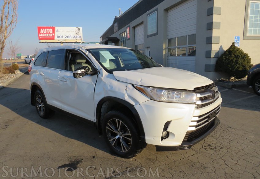 2019 Toyota Highlander - Image 3