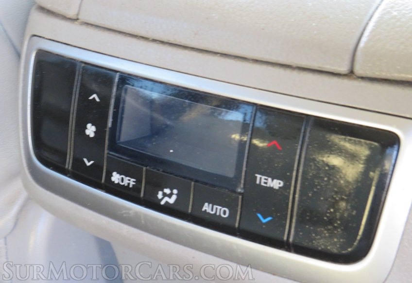 2019 Toyota Highlander - Image 33