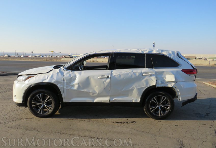 2019 Toyota Highlander - Image 9