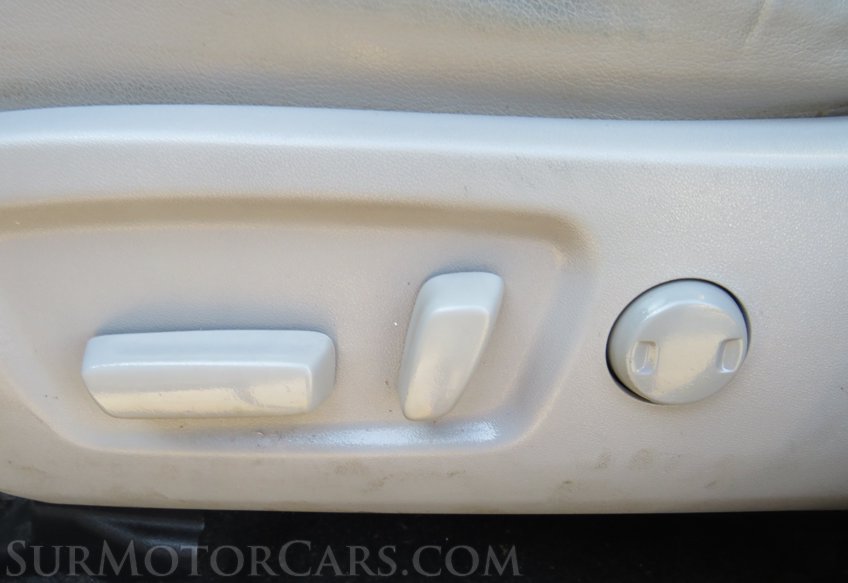 2019 Toyota Highlander - Image 34